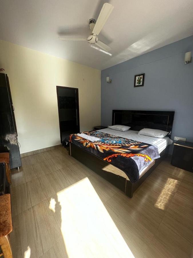 מוסורי 100 Stairs Holiday Home מראה חיצוני תמונה