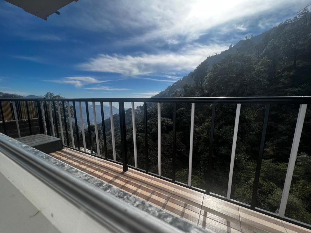 מוסורי 100 Stairs Holiday Home מראה חיצוני תמונה