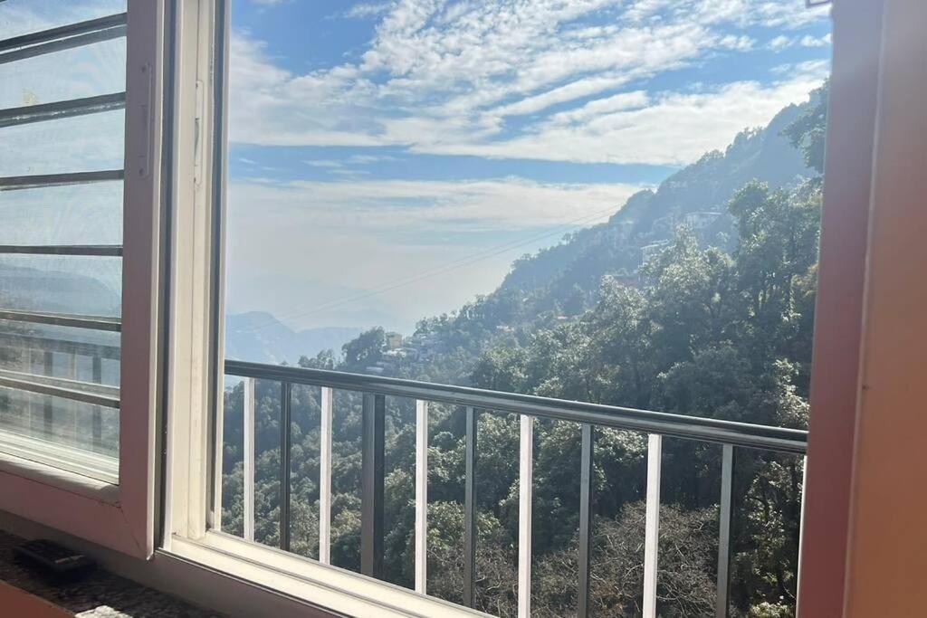 מוסורי 100 Stairs Holiday Home מראה חיצוני תמונה